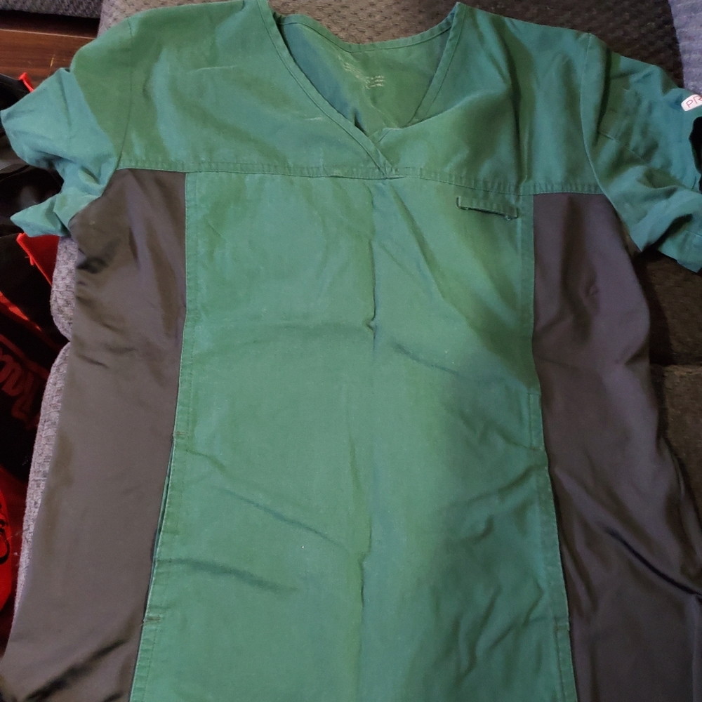 Scrub top